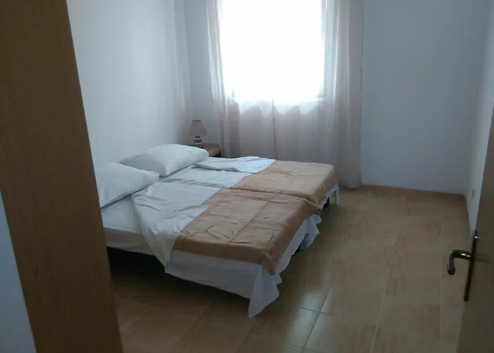 With Parking Space - Diklo, - 13982 Apartment *